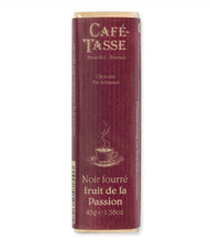 Charger l&#39;image dans la galerie, Barre de chocolat Noir fourré fruit de la Passion
